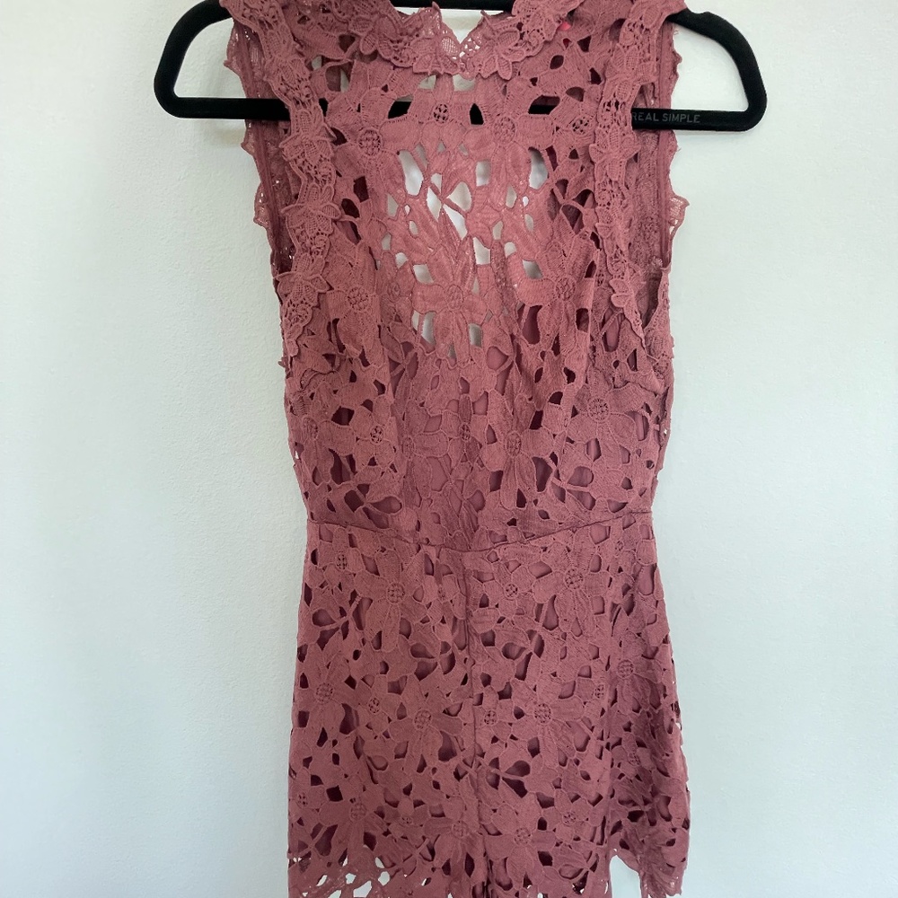 ASTR Mauve Romper